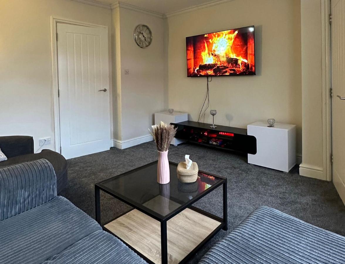 The Hideaway Bd5 - 2 Bed Lovely Modern House Holiday home Bradford (West Yorkshire)