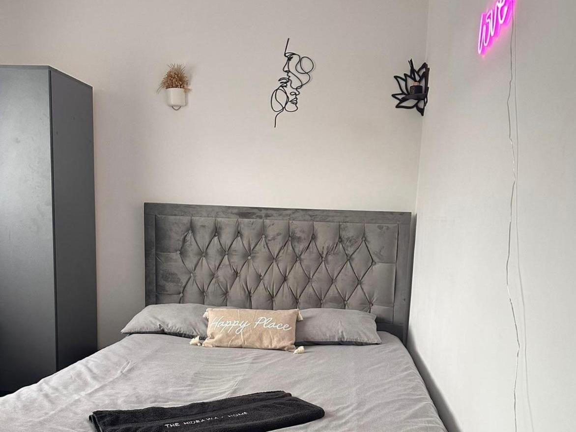 The Hideaway Bd5 - 2 Bed Lovely Modern House * Bradford (West Yorkshire)