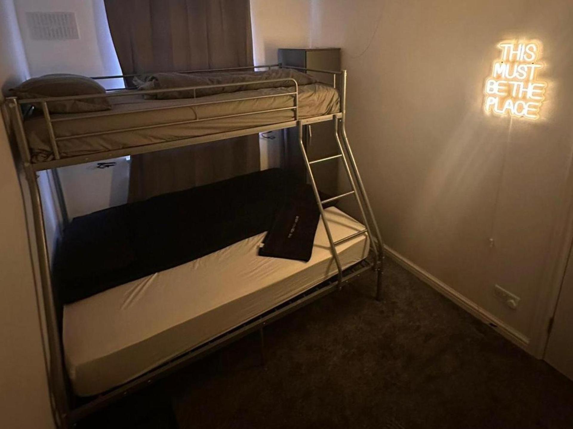 The Hideaway Bd5 - 2 Bed Lovely Modern House Дом отдыха